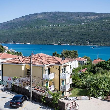 Hotel Olimpija Plus Herceg Novi Ngoại thất bức ảnh