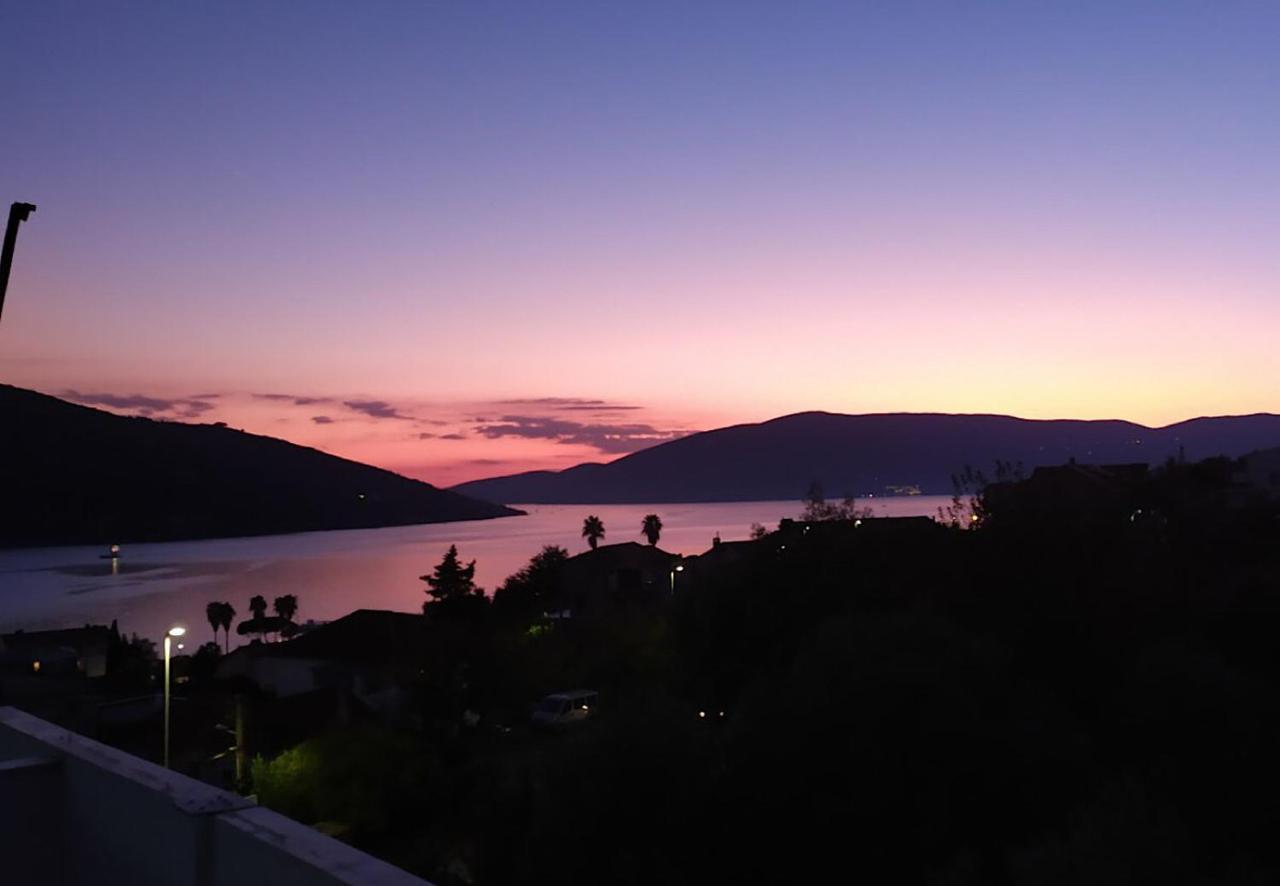 Hotel Olimpija Plus Herceg Novi Ngoại thất bức ảnh