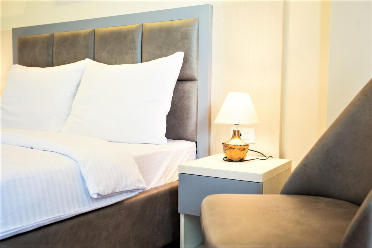 Hotel Olimpija Plus Herceg Novi Ngoại thất bức ảnh