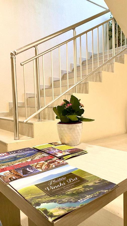 Hotel Olimpija Plus Herceg Novi Ngoại thất bức ảnh