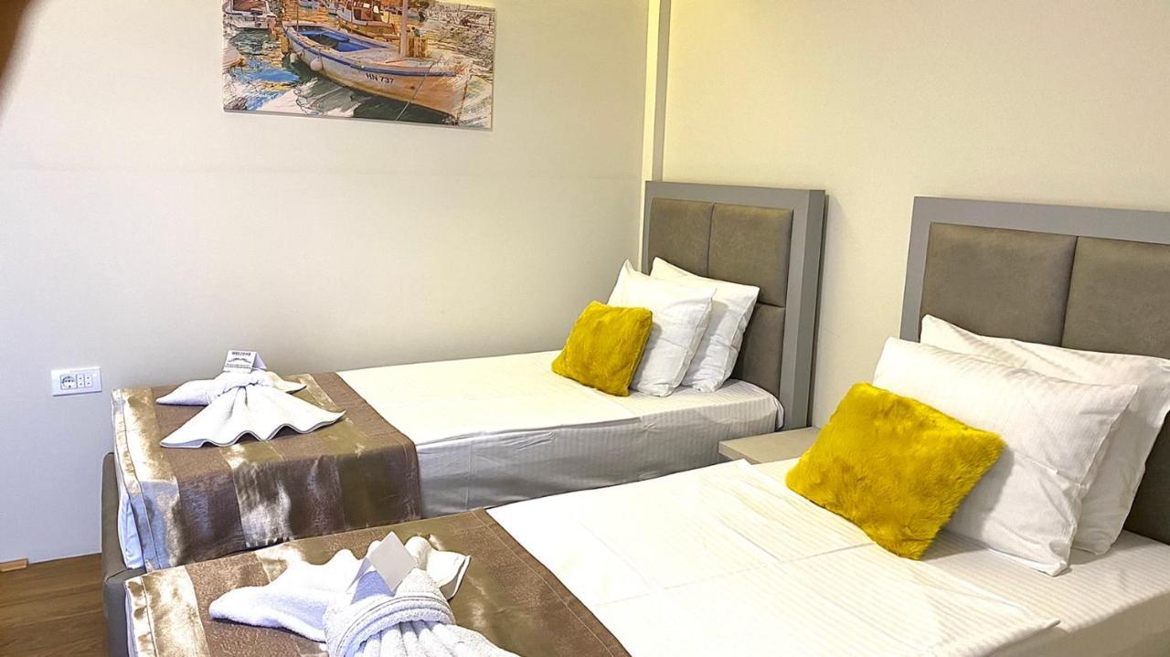 Hotel Olimpija Plus Herceg Novi Ngoại thất bức ảnh