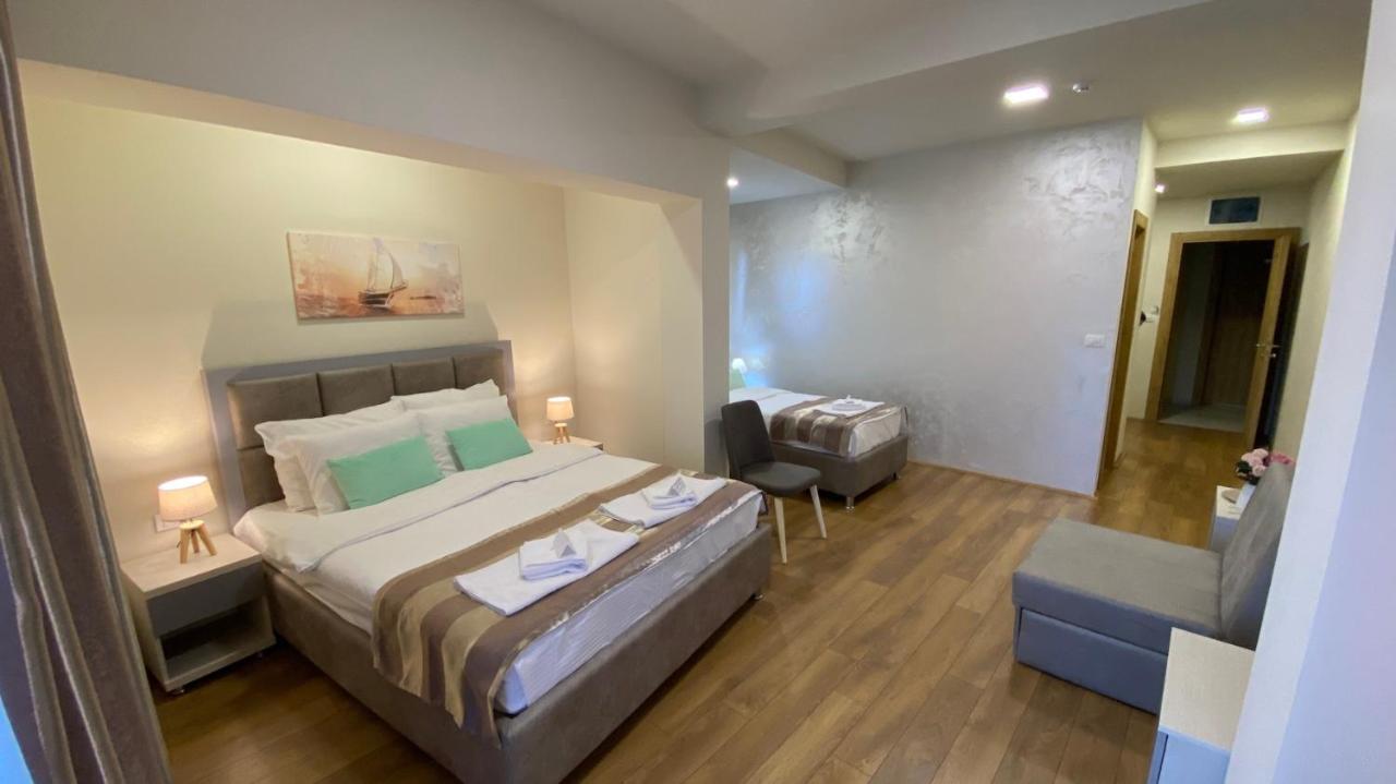 Hotel Olimpija Plus Herceg Novi Ngoại thất bức ảnh