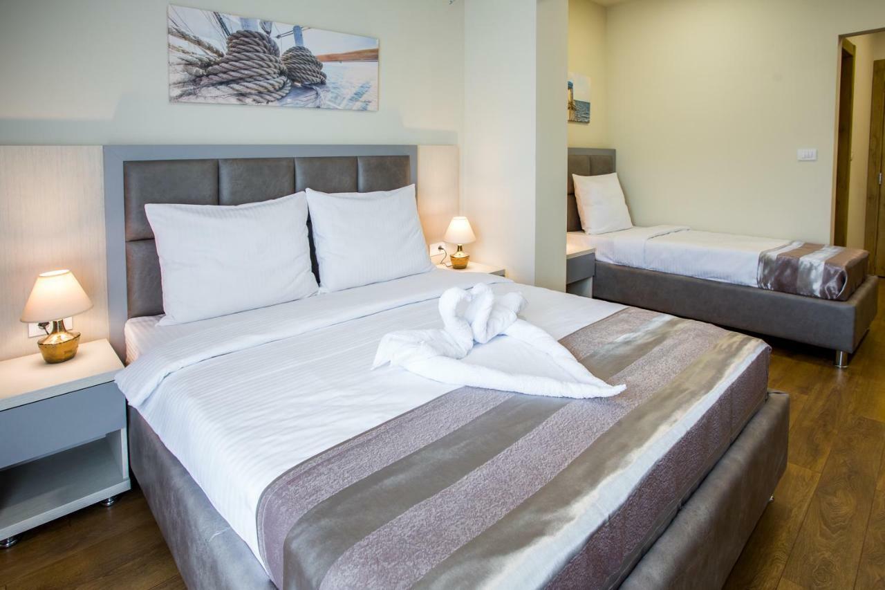 Hotel Olimpija Plus Herceg Novi Ngoại thất bức ảnh