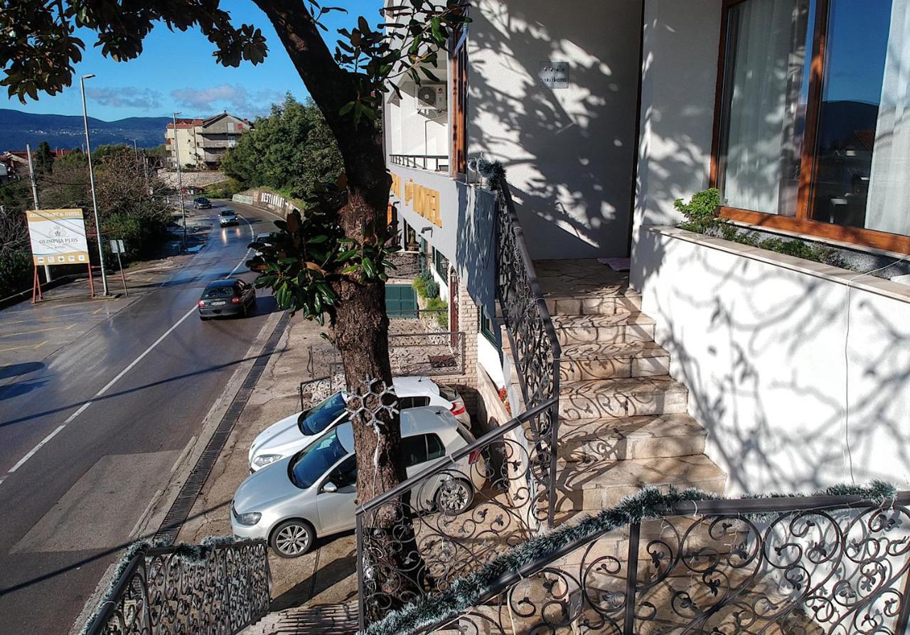 Hotel Olimpija Plus Herceg Novi Ngoại thất bức ảnh